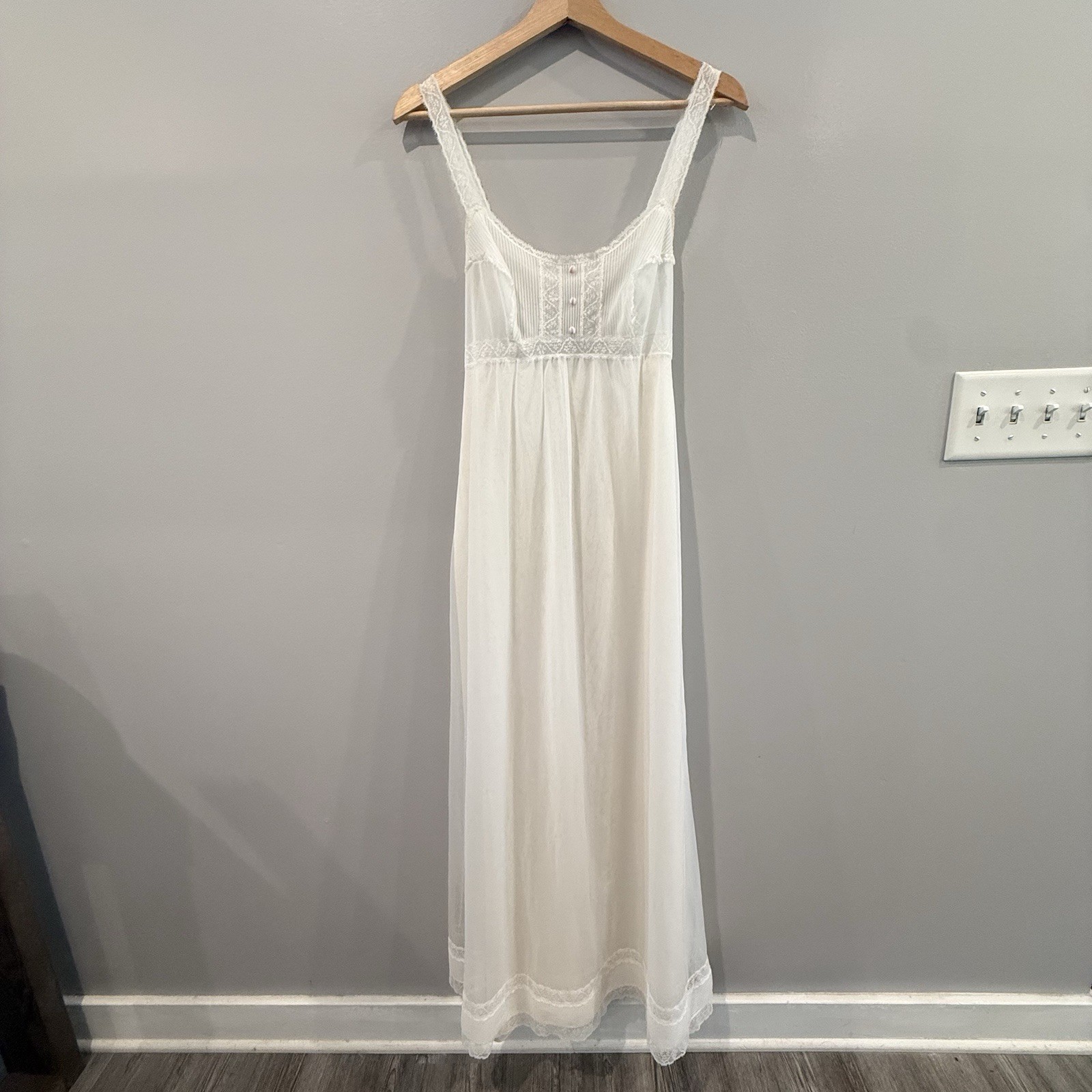 VTG Vanity Fair Peignoir Robe Nightgown Set Ivory Lace Pink Ribbon Bridal 34