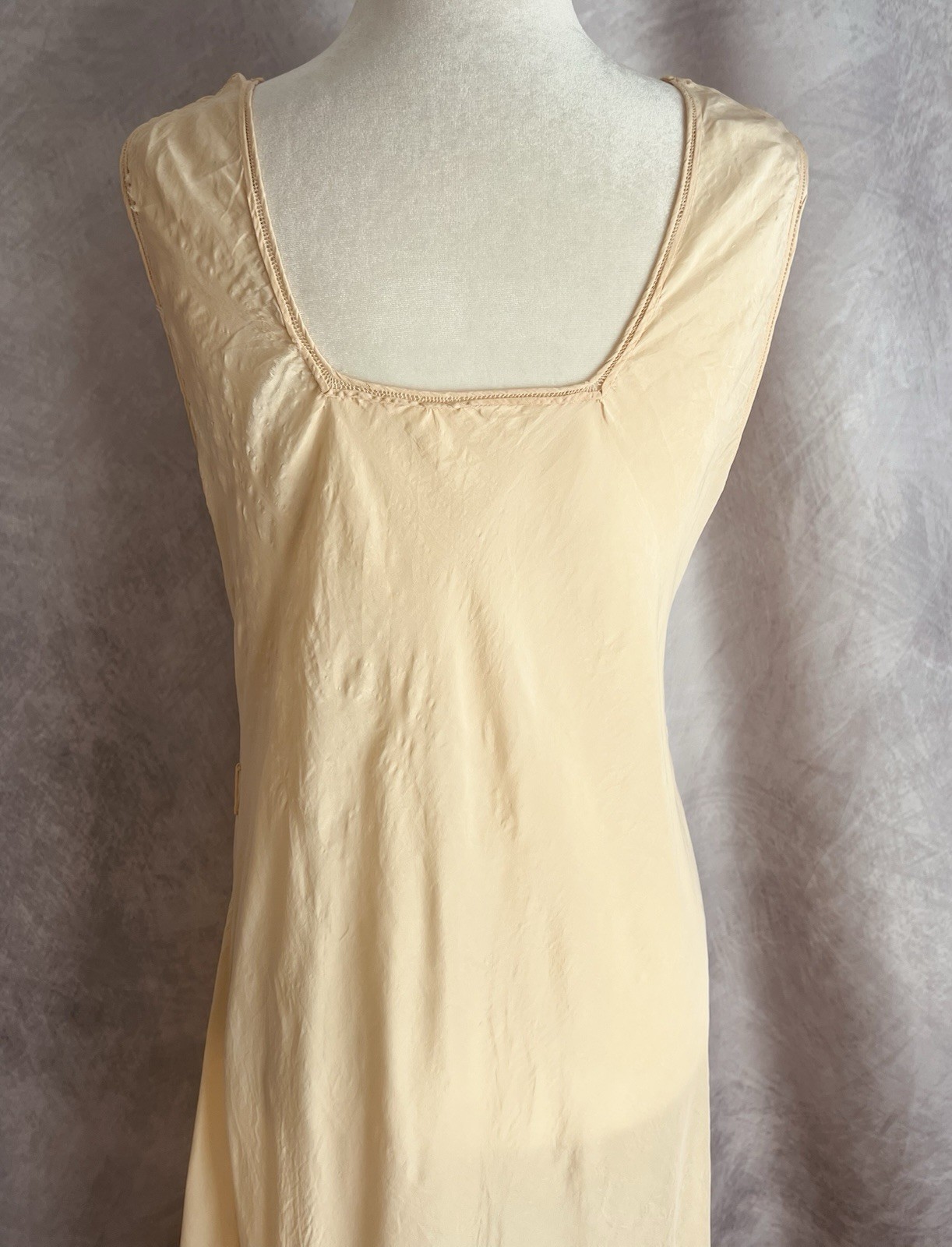 Vintage 1920s/30s Pink Silk Nightgown Embroidered Neckline Full Length Bias Cut