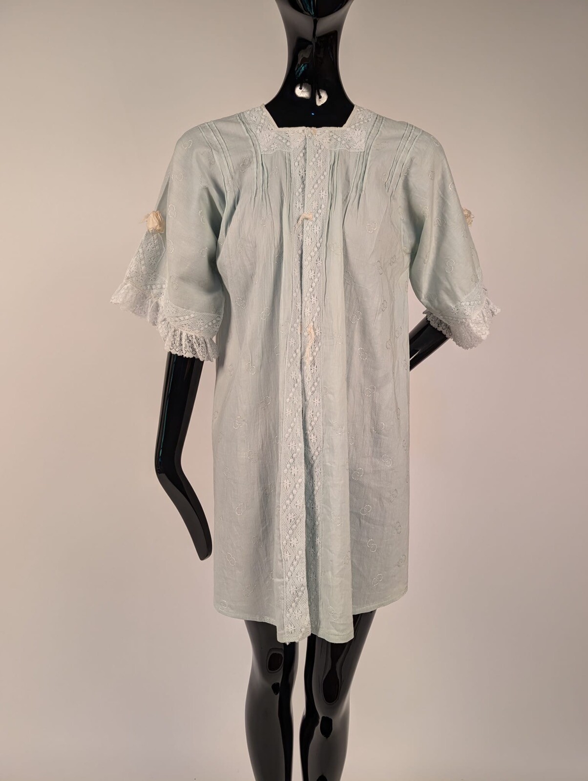 WEDDING RING PATTERN VICTORIAN JACKET W LACE FR TROUSSEAU