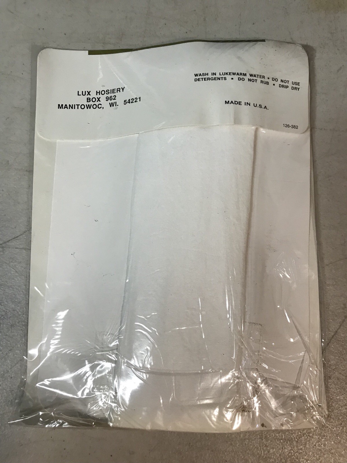 Vintage Tall Girl (White) Panty Hose (5’8″-6’1″ 120-180 lbs) 126-382 (NIB)