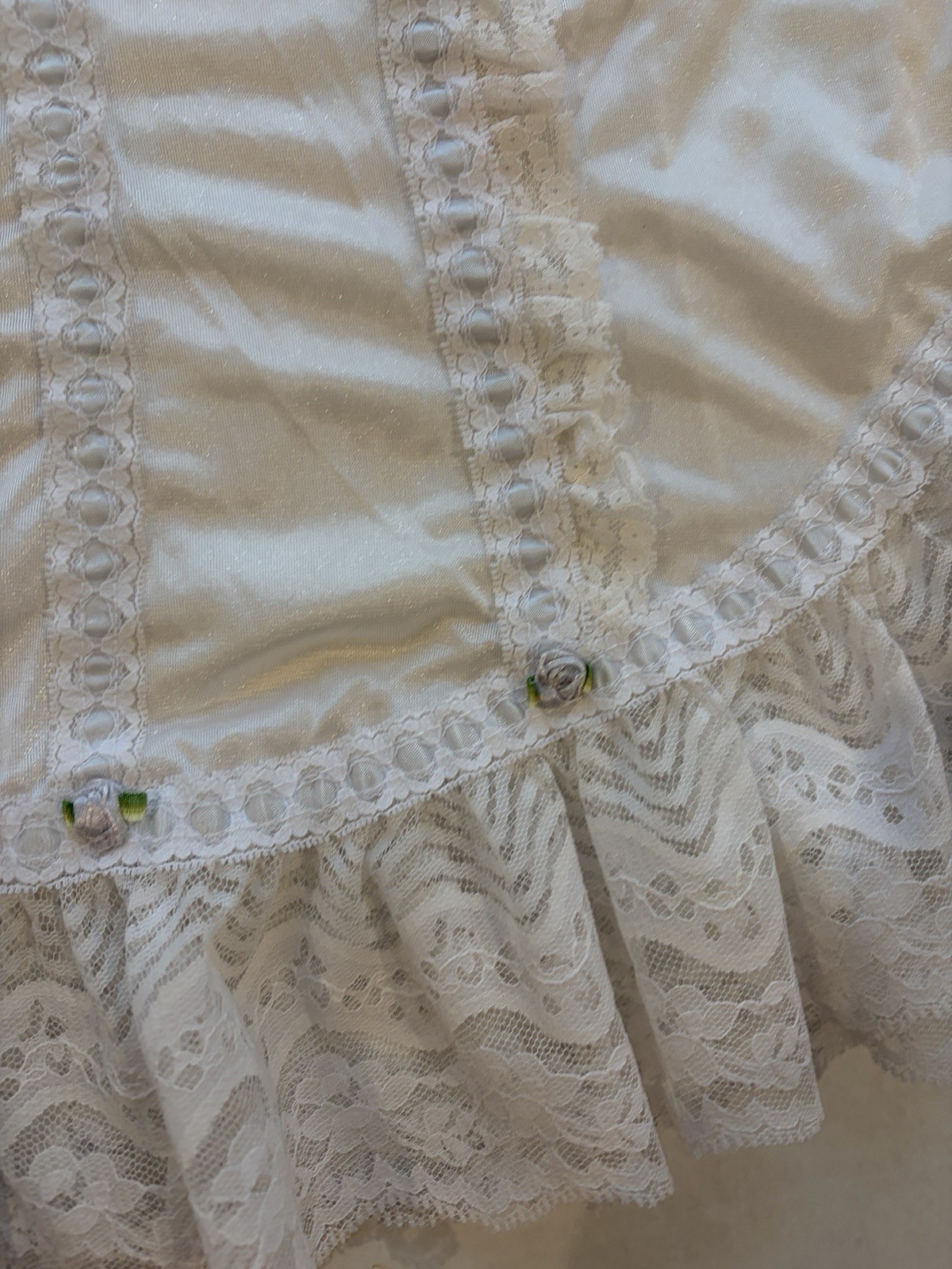 Tosca White Lace Vintage Camisole with White Trim Regular Size M Style 9408