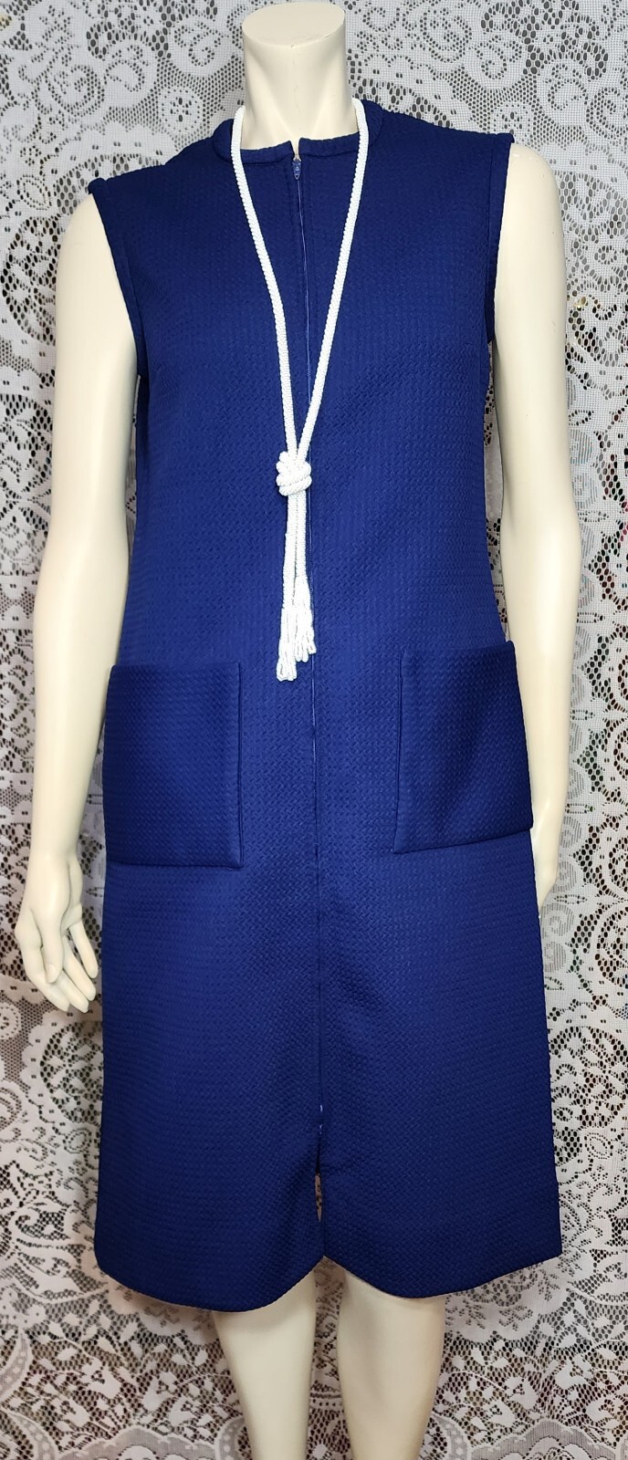 1960s House of Branell “Nordstrom Best” Sleeveless House Coat Size 12