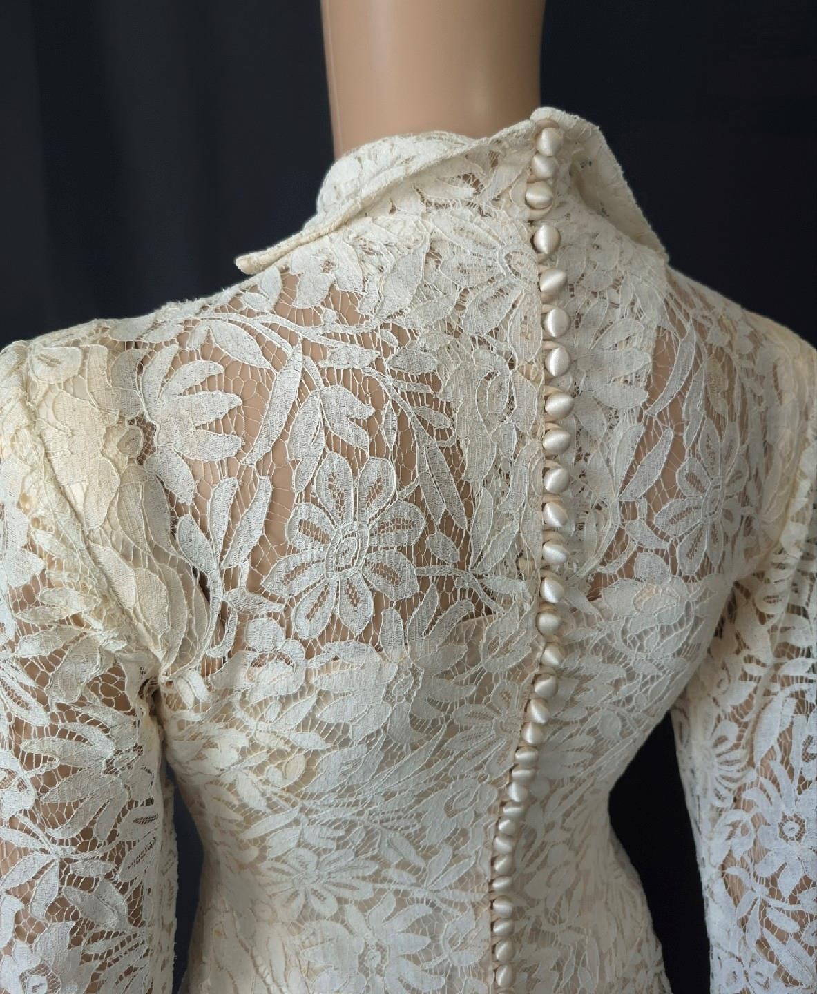 ROMANTIC CHAMPAGNE LACE & SATIN Vintage 1930s 40s BRIDAL WEDDING DRESS S