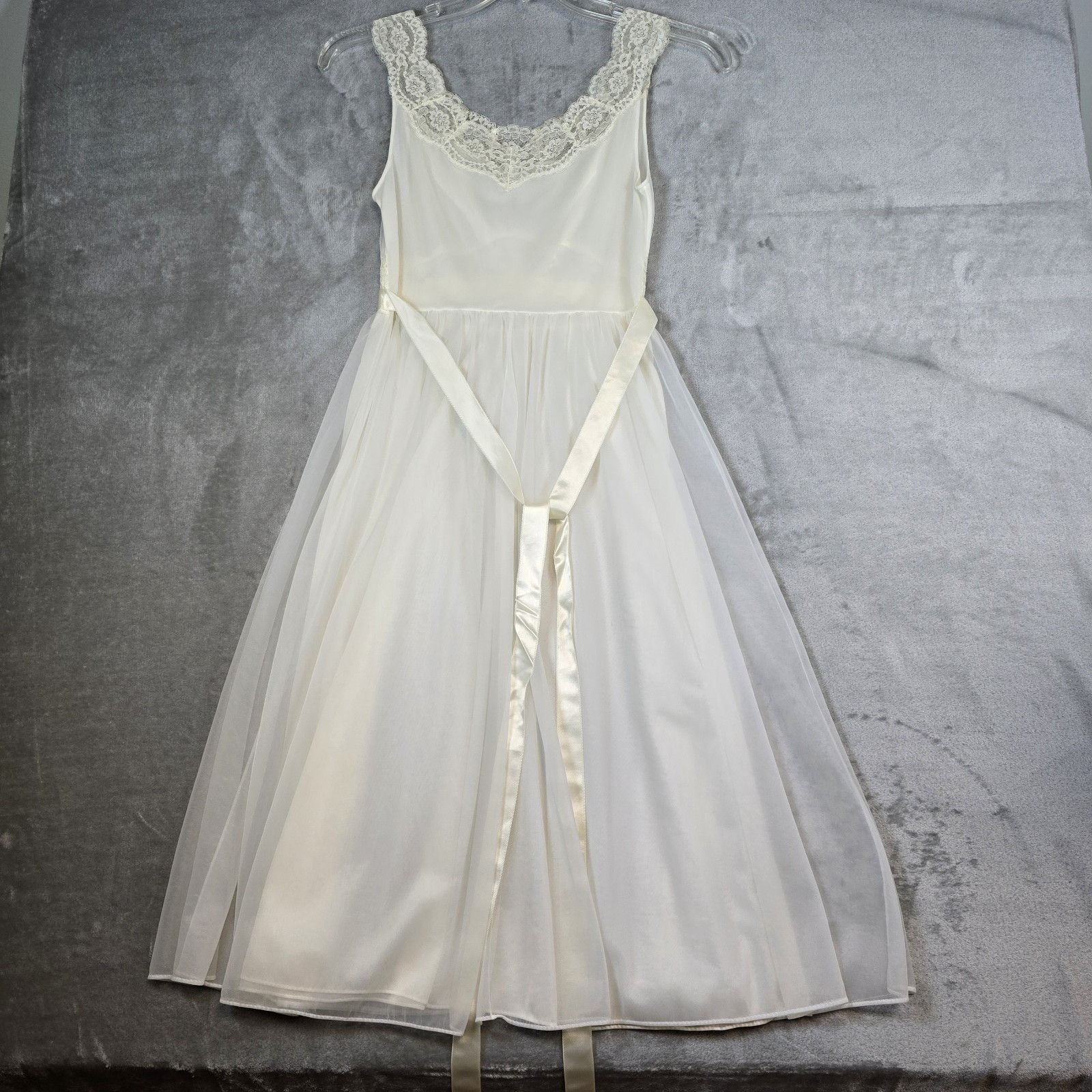 Vntg 1950s Vanity Fair Ivory White Double Chiffon Coquette Nightgown Nylon Sz 32