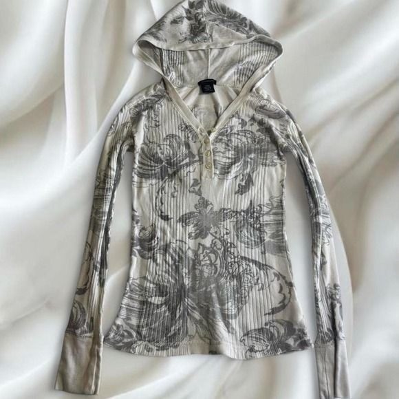 Y2K vintage Calvin Klein white gray graphic hooded henley long sleeve grunge