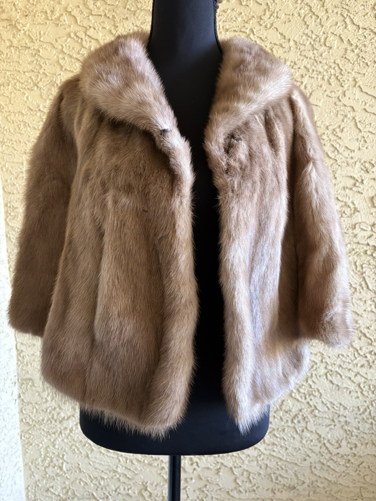 Vintage BELMAN Diamond Mink Cape Shawl Type Gorgeous Light Brown & Cream Color