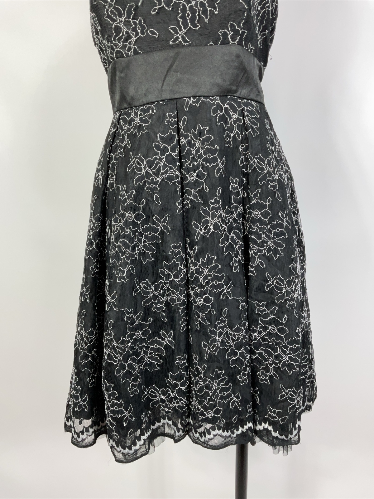 Y2K Vintage Strapless Mini Dress Medium Black Lace Goth Fairy Grunge Whimsigoth