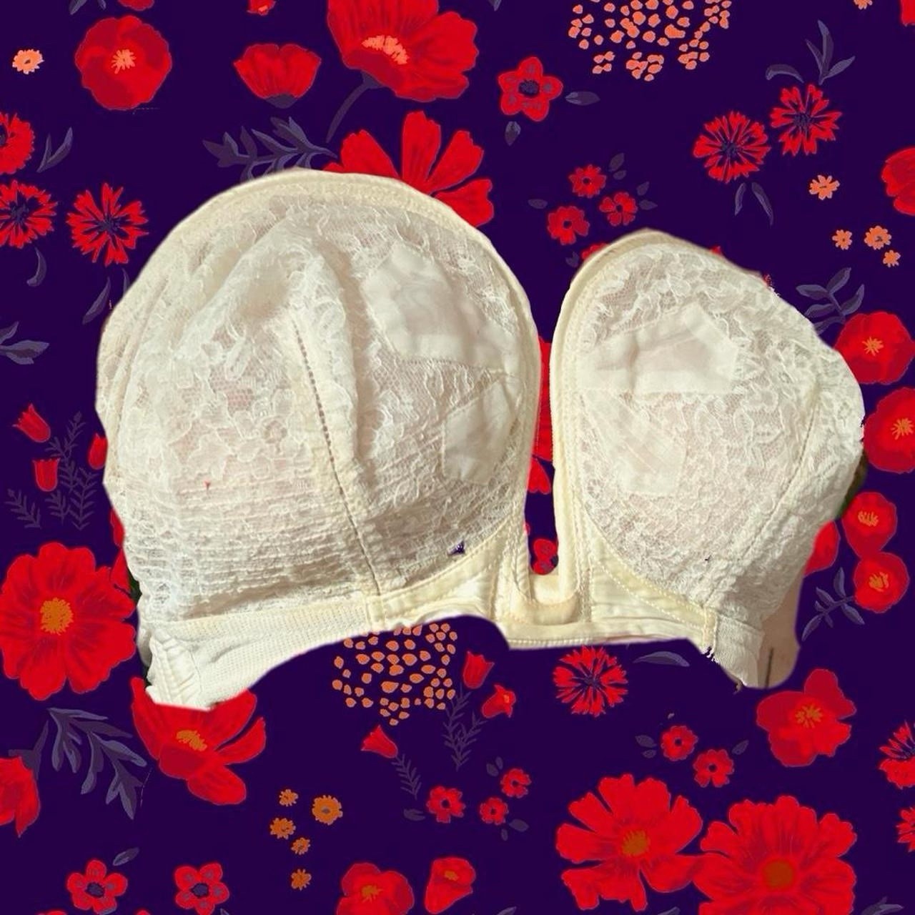 Vintage 1950s/1960s Cream Strapless Bullet Bra