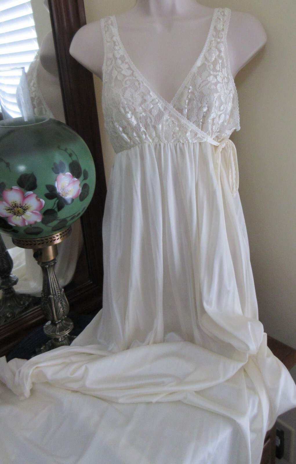KAYSER MINT IVORY nylon LACE V bodice elastic waist vtg nightgown sz S MINT