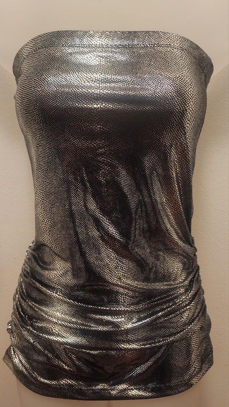 🌐VINTAGE BRAND NEW NO TAG” Silver/Black pebble bandeau top perfect for holidays