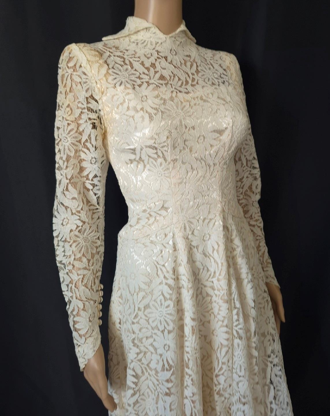 ROMANTIC CHAMPAGNE LACE & SATIN Vintage 1930s 40s BRIDAL WEDDING DRESS S