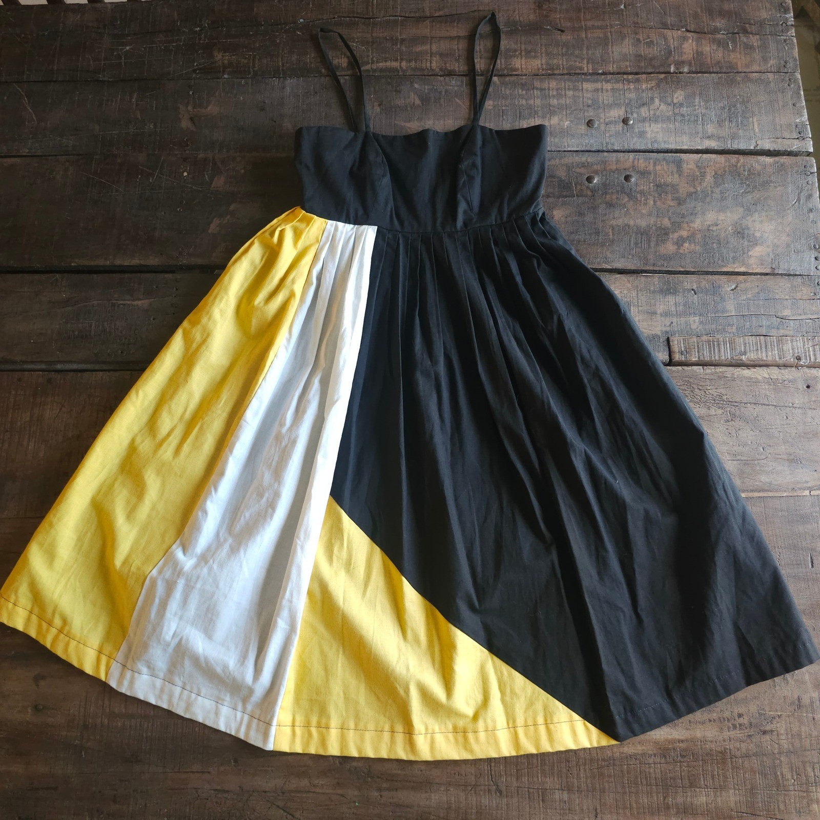 Ellen Hart Vintage NWT Colorblock Sundress Black Yellow White Pleated Deadstock