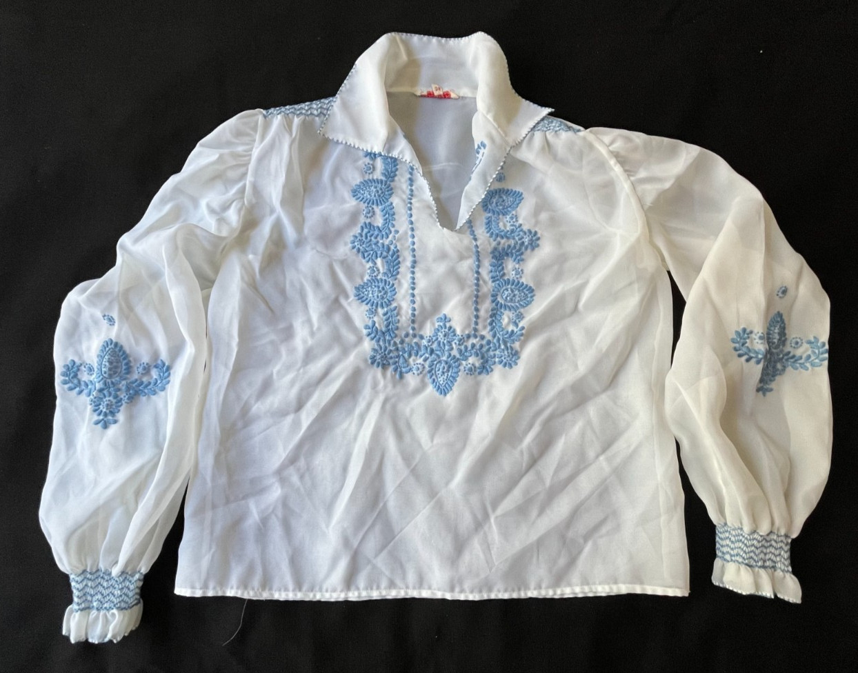 Vintage Chinese Hand Sewn & Embroidered White/Blue Blouse Size 38 ST40