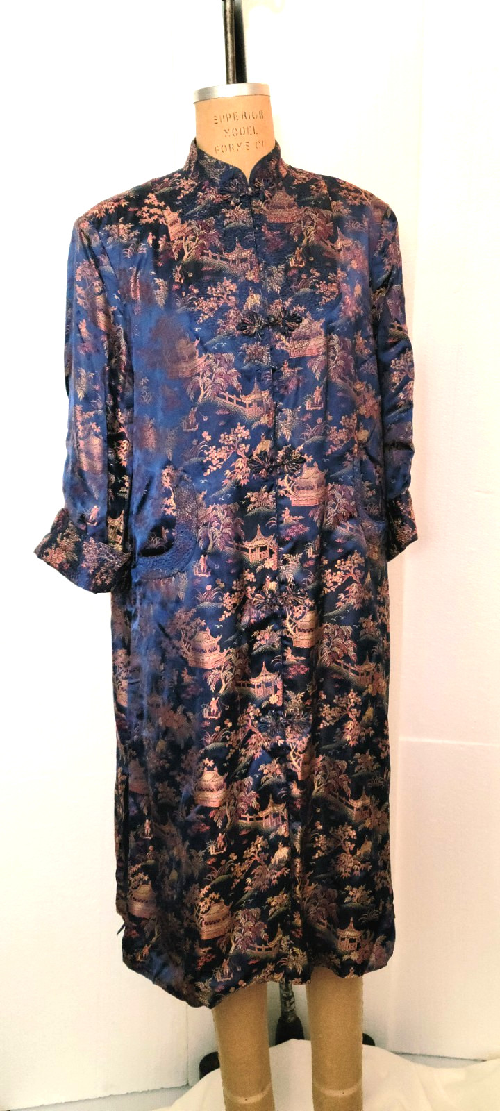 Vintage Brocade Cheongsam Cocktail Jacket/ dress quilted cuffs & yoke