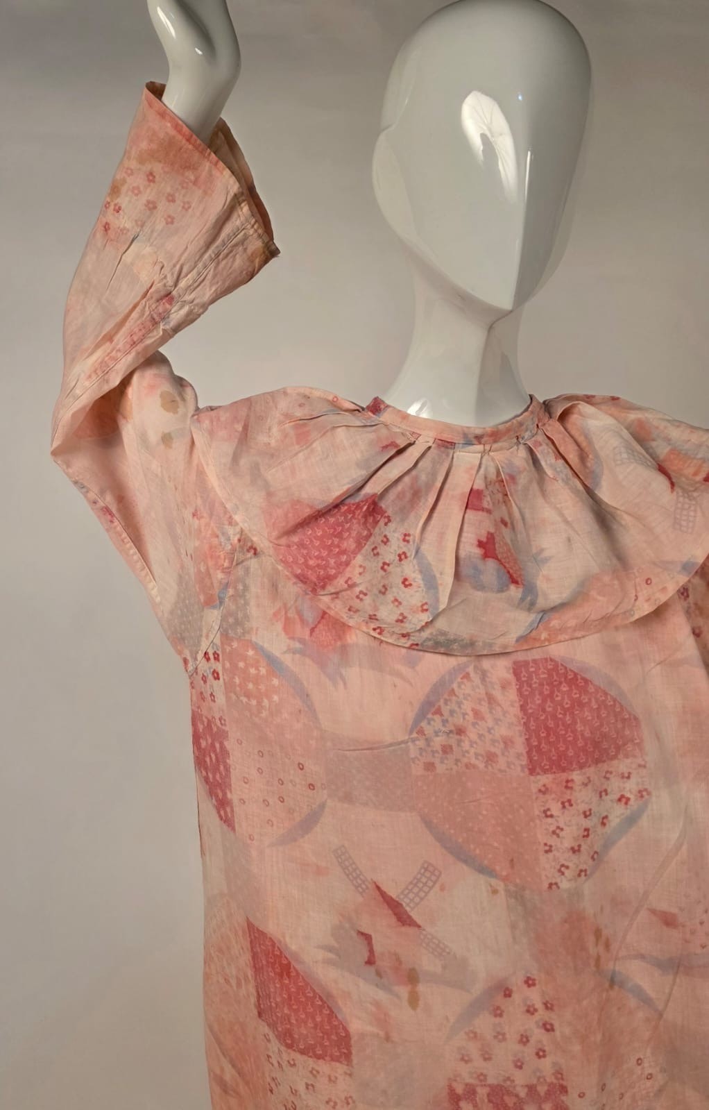 ANTIQUE 1920’S SCENIC PRINT COTTON CLOWN COSTUME FOR HALLOWEEN