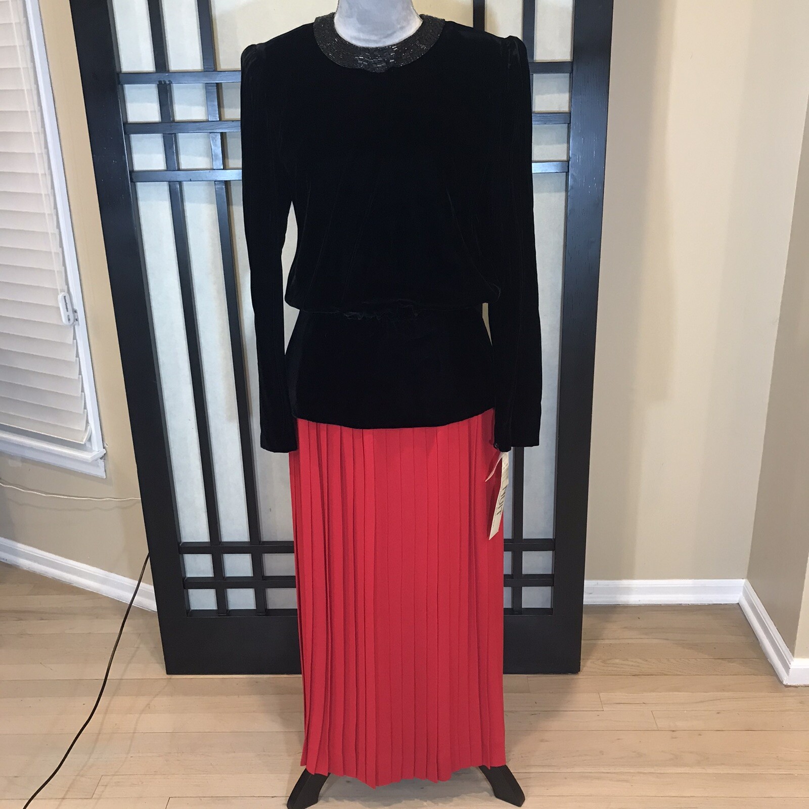 Vtg Womens Black Velvet Top Red Skirt Set Ricki Lang for Nuit Evening USA NWT