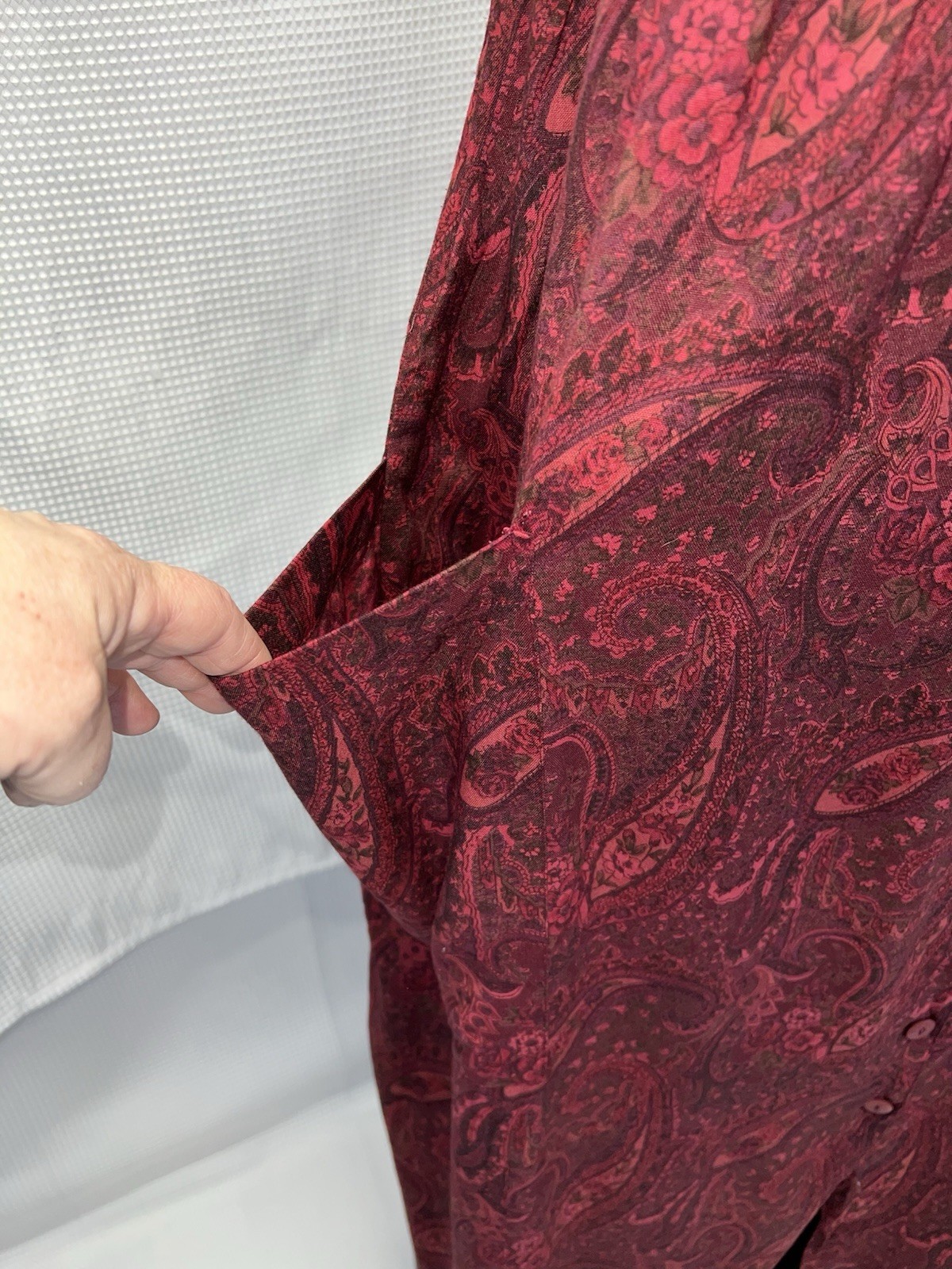 Vintage April Cornell for Cornell Trading Maroon Paisley Maxi Sleeveless q58