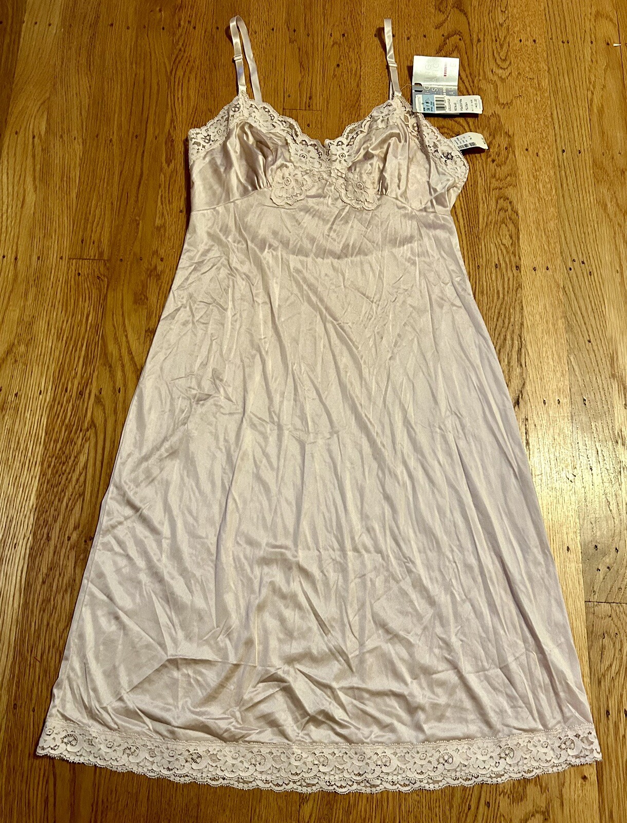 Vtg Vassarette Underneath it all Beige Nude Full Slip Nylon Lace 34 F 24 Inches