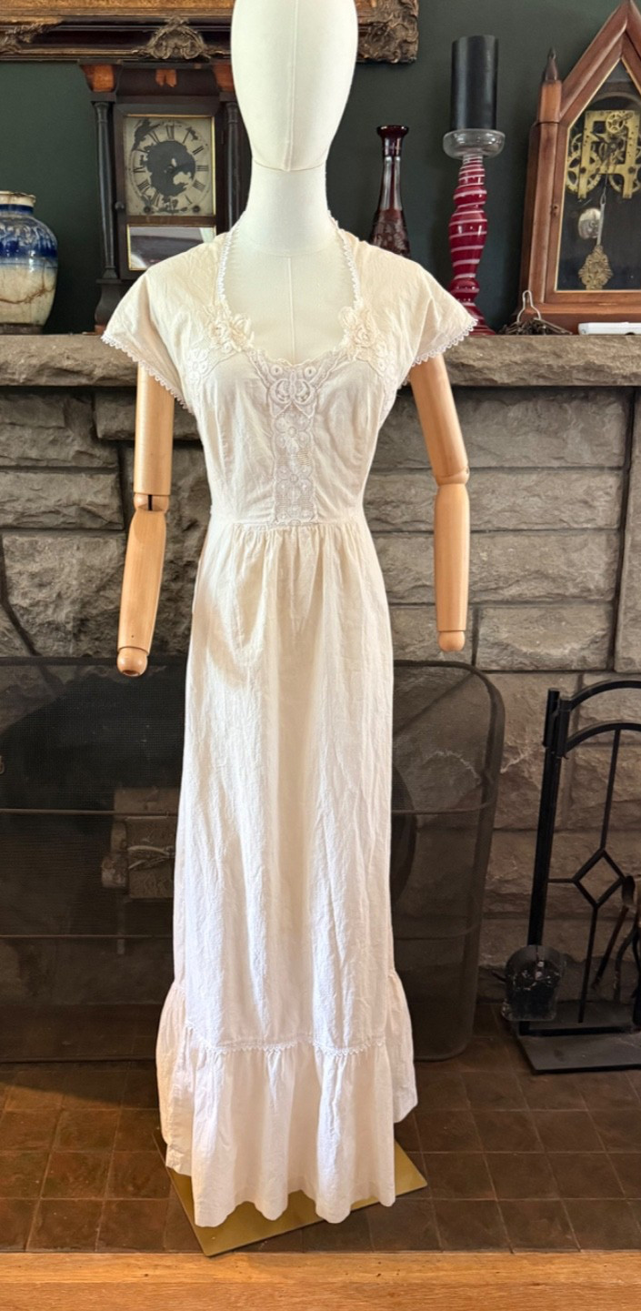 Vintage 1970’s Young Edwardian Beautiful Summer Maxi Dress XS / SM