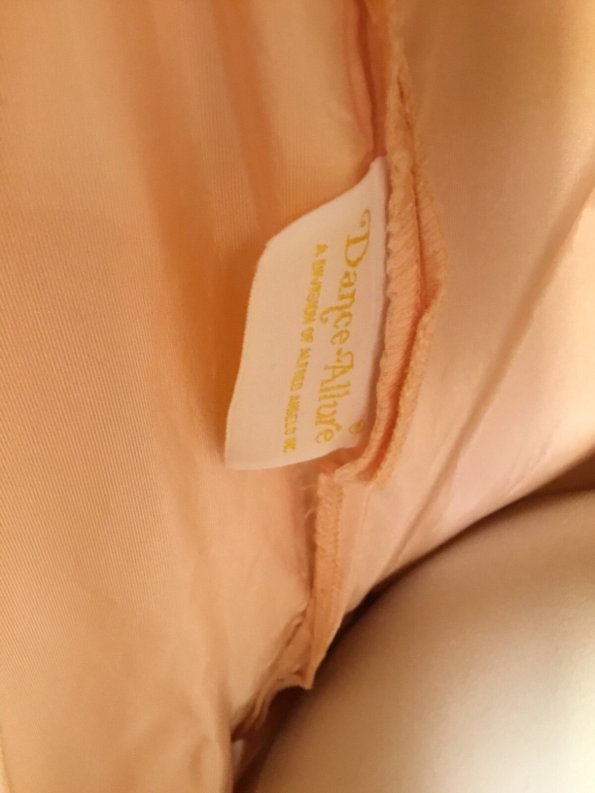 DANCE ALLURE VINTAGE UNION MADE DRESS SIZE MEDIUM