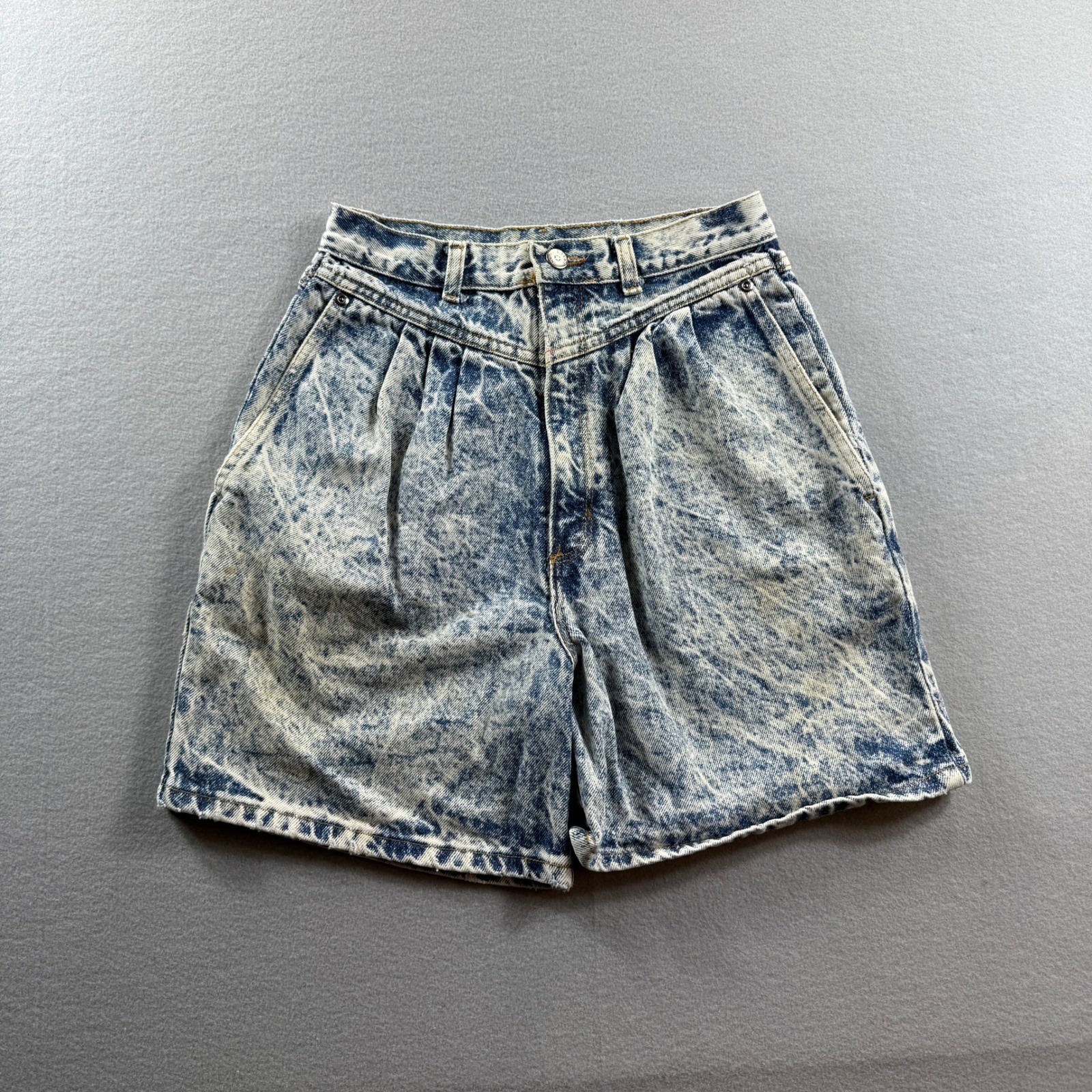 Vintage Blues Carriage Court Shorts Women 8 Blue Acid Wash High Rise Denim USA