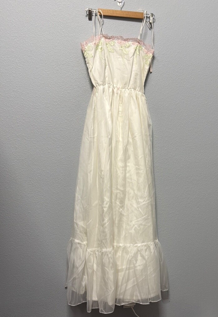 Vintage 70s Vicky Vaughn Deadstock Prairie Cottagecore Ruffle Maxi Dress Floral
