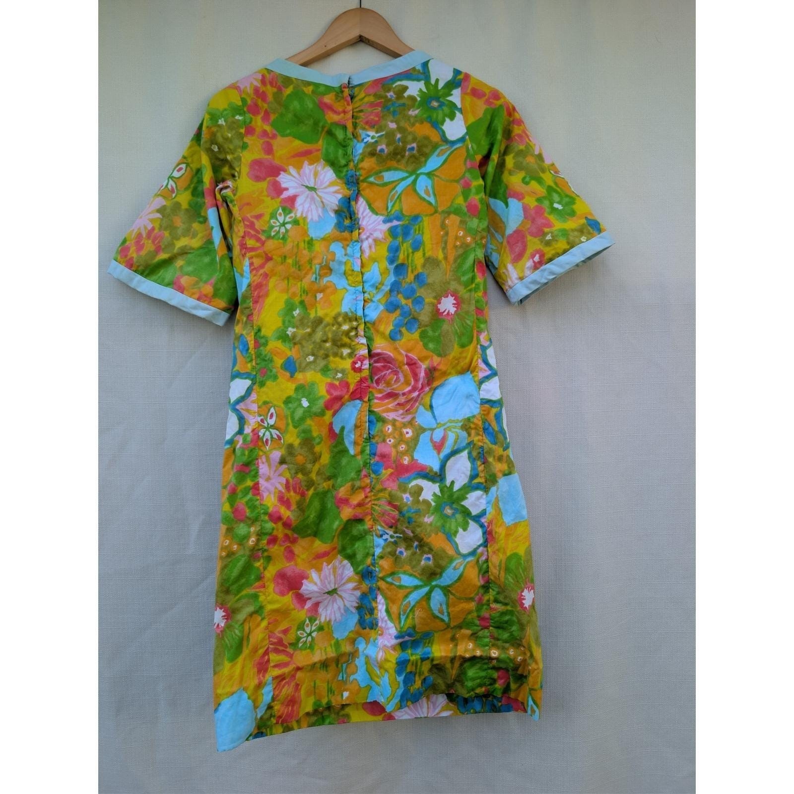 Vintage Lilly Pulitzer The Lilly Floral Shift Dress Yellow Blue Green Mod 60s 10