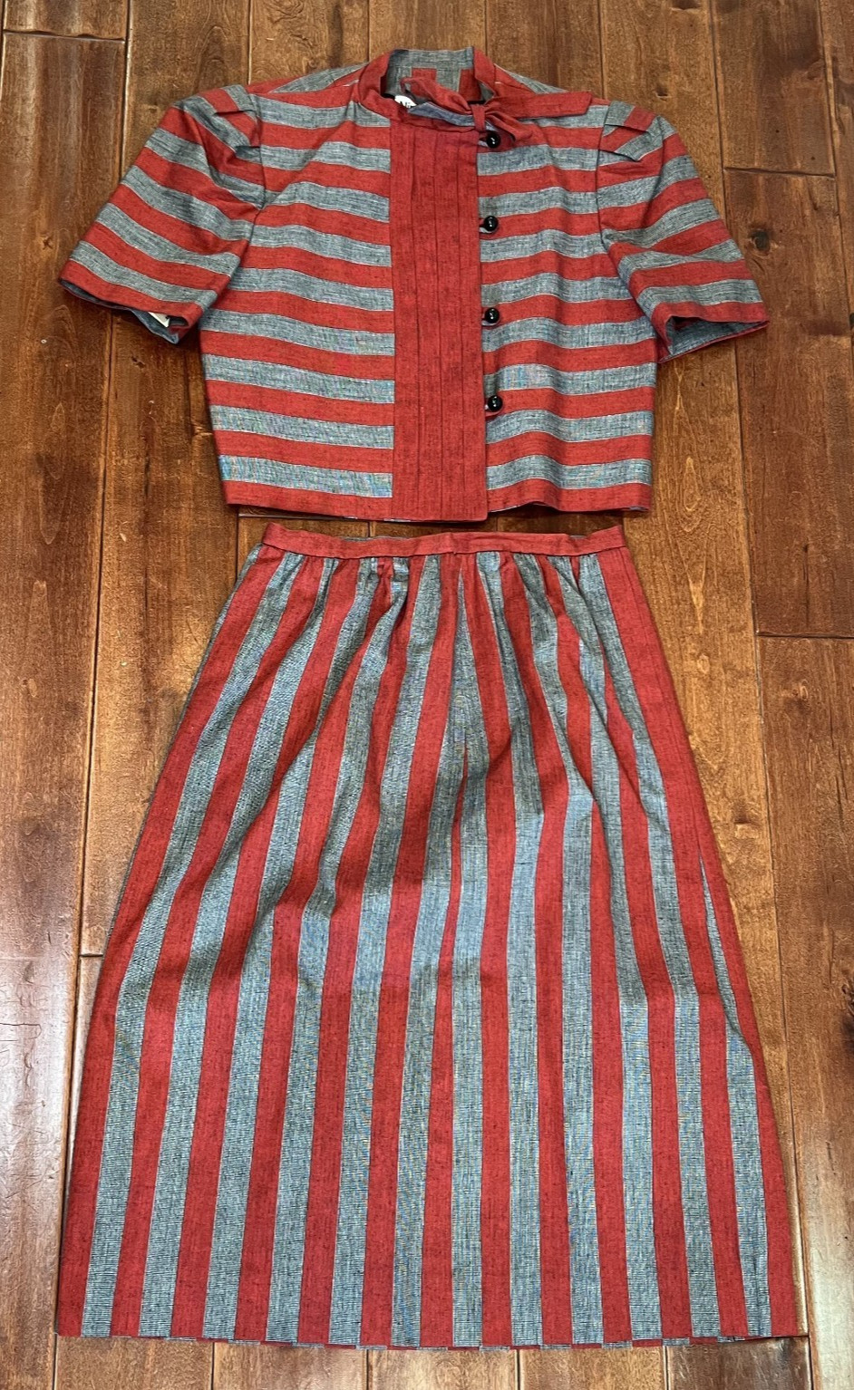 VTG ~ NWT Nipon Coature 2-Piece Stripe Cropped Blazer Skirt Suit Set 100% Cotton