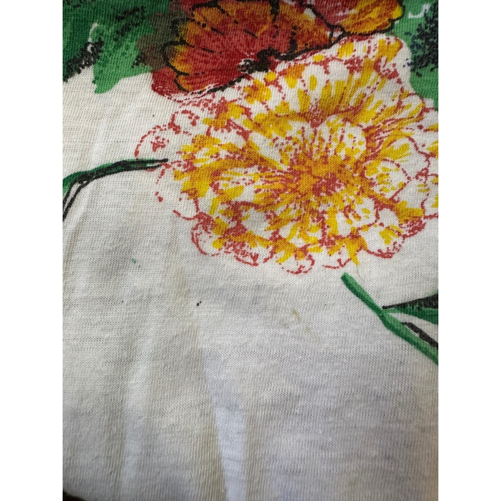 Vintage 80s/90s cotton floral cottage core tee shirt granny flower power