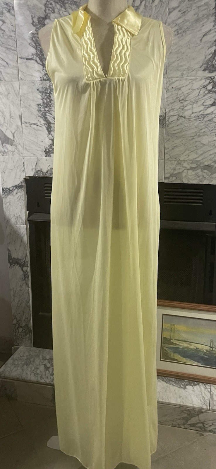Nan Flower Vintage 1940’s Lace Dress Gown Satin Collar Trim Elegant Yellow