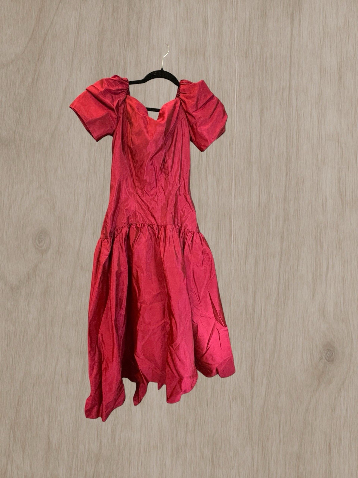 Vintage 80s House of Bianchi Red Taffeta Puff Sleeve Party Dress with Bow Back