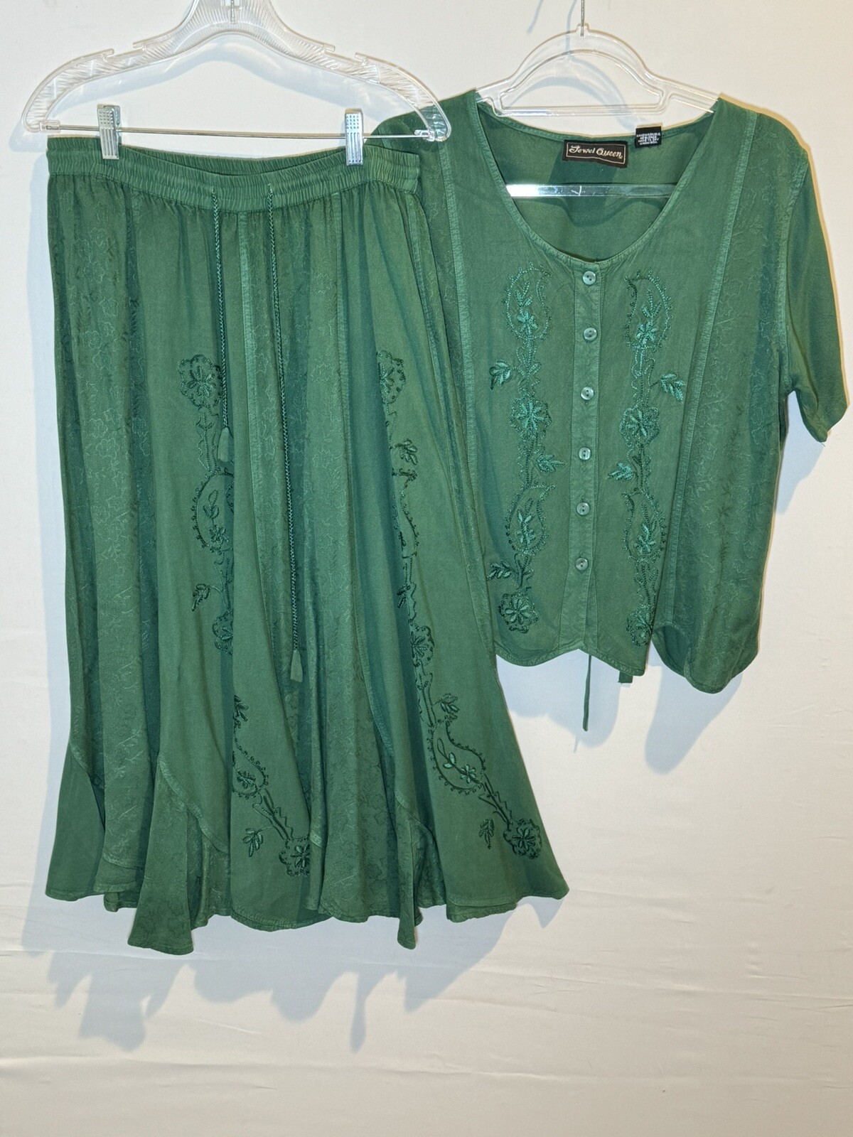Vintage Jewel Queen 100% Rayon Embroidered Skirt Set Green Size 10 GORGEOUS!