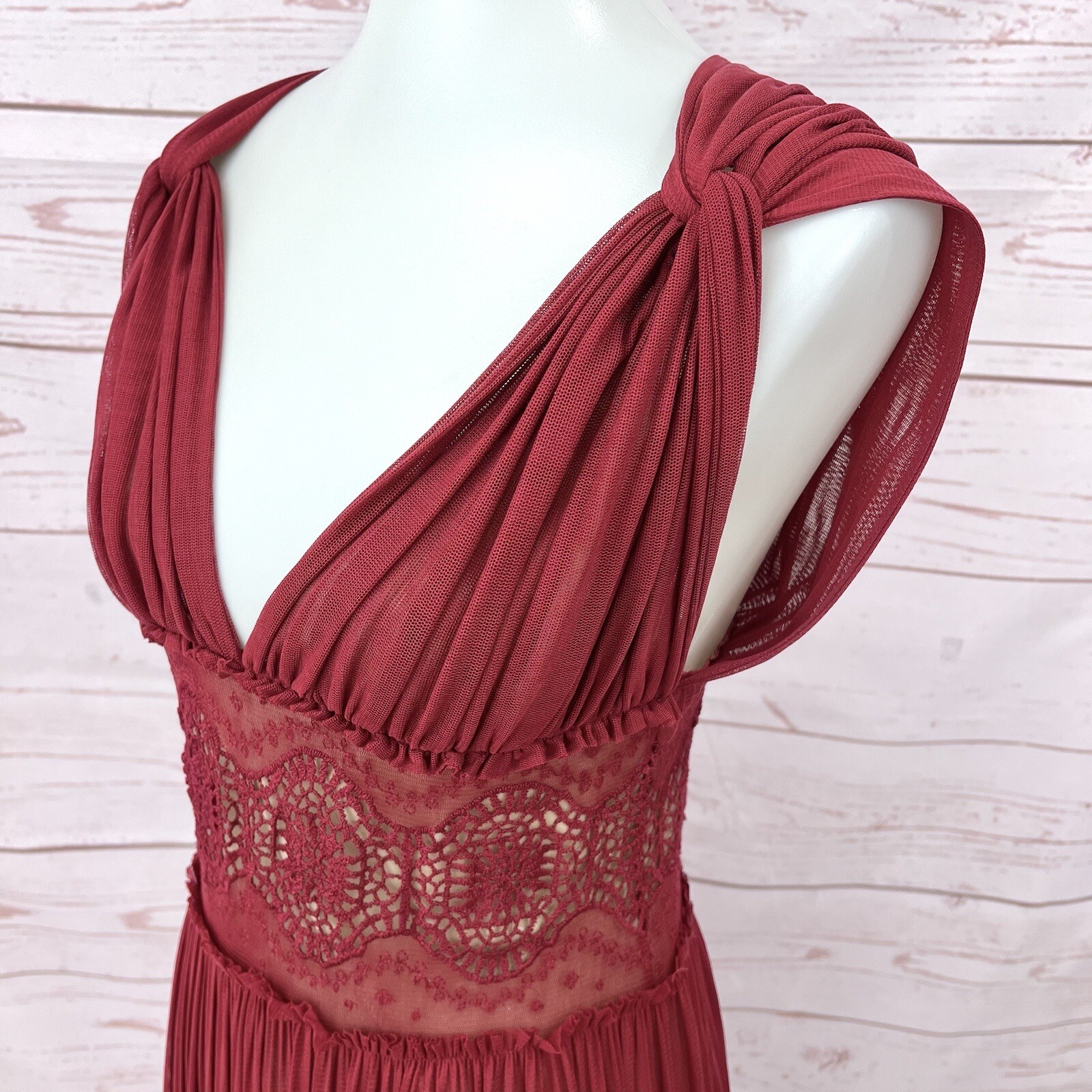 Vintage Y2K Max Studio Red Mesh Lace Renaissance Maiden Formal Prom Dress 2