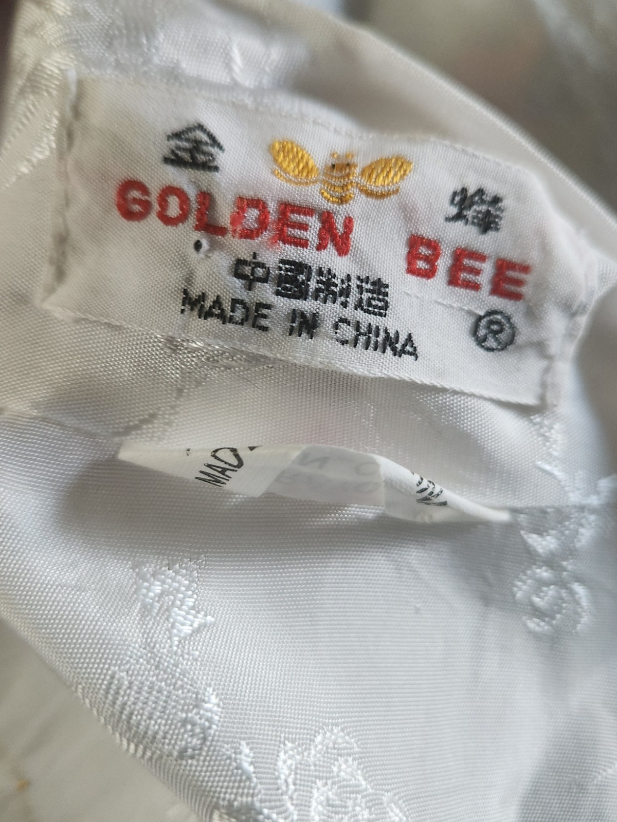 VTG GOLDEN BEES Embroidered Tea House Satin Rayon Kimono Robe SzL See Flaws