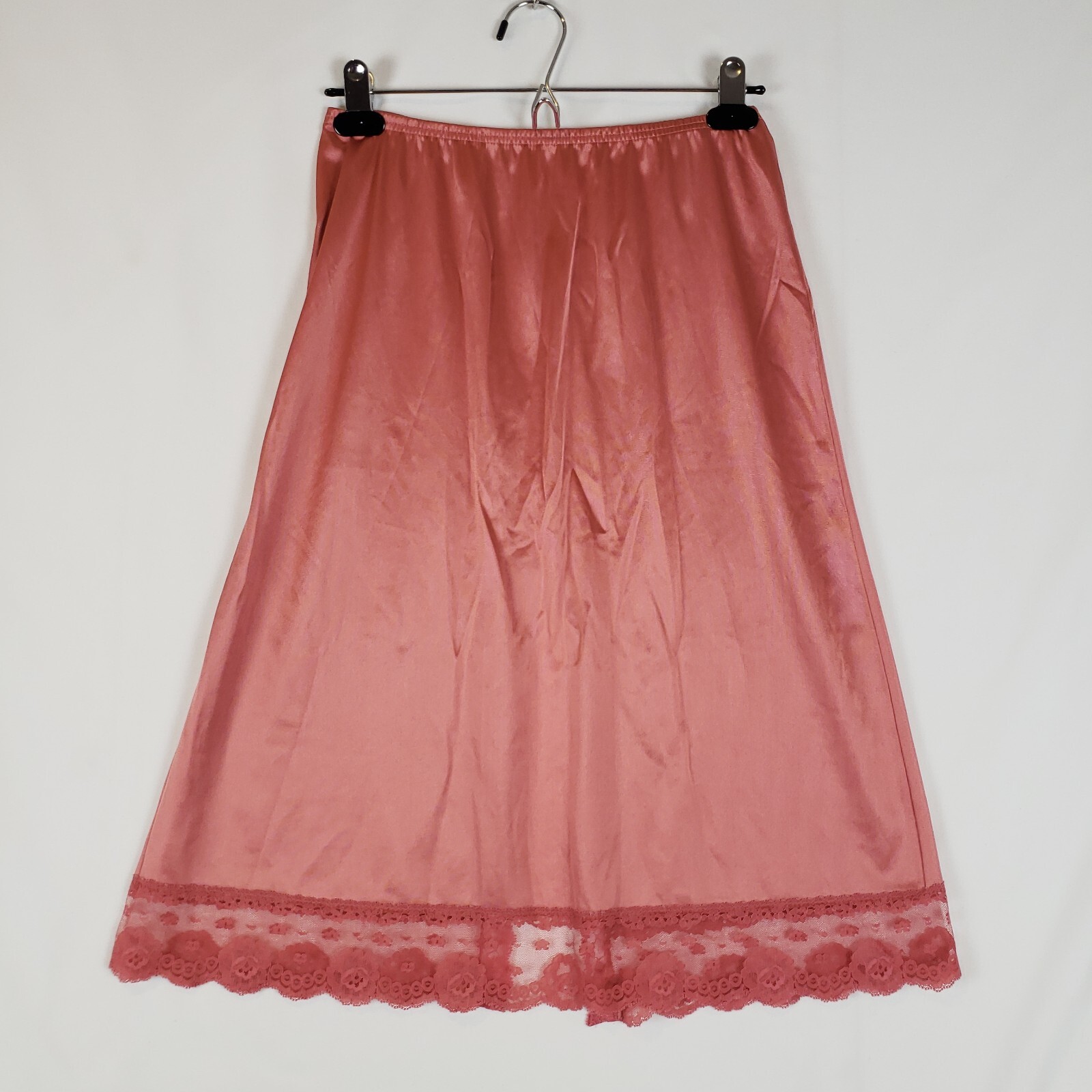 Vintage JC Penny Half Slip Women Small Nylon Lace Trim 15 in Slit Dusty Rose