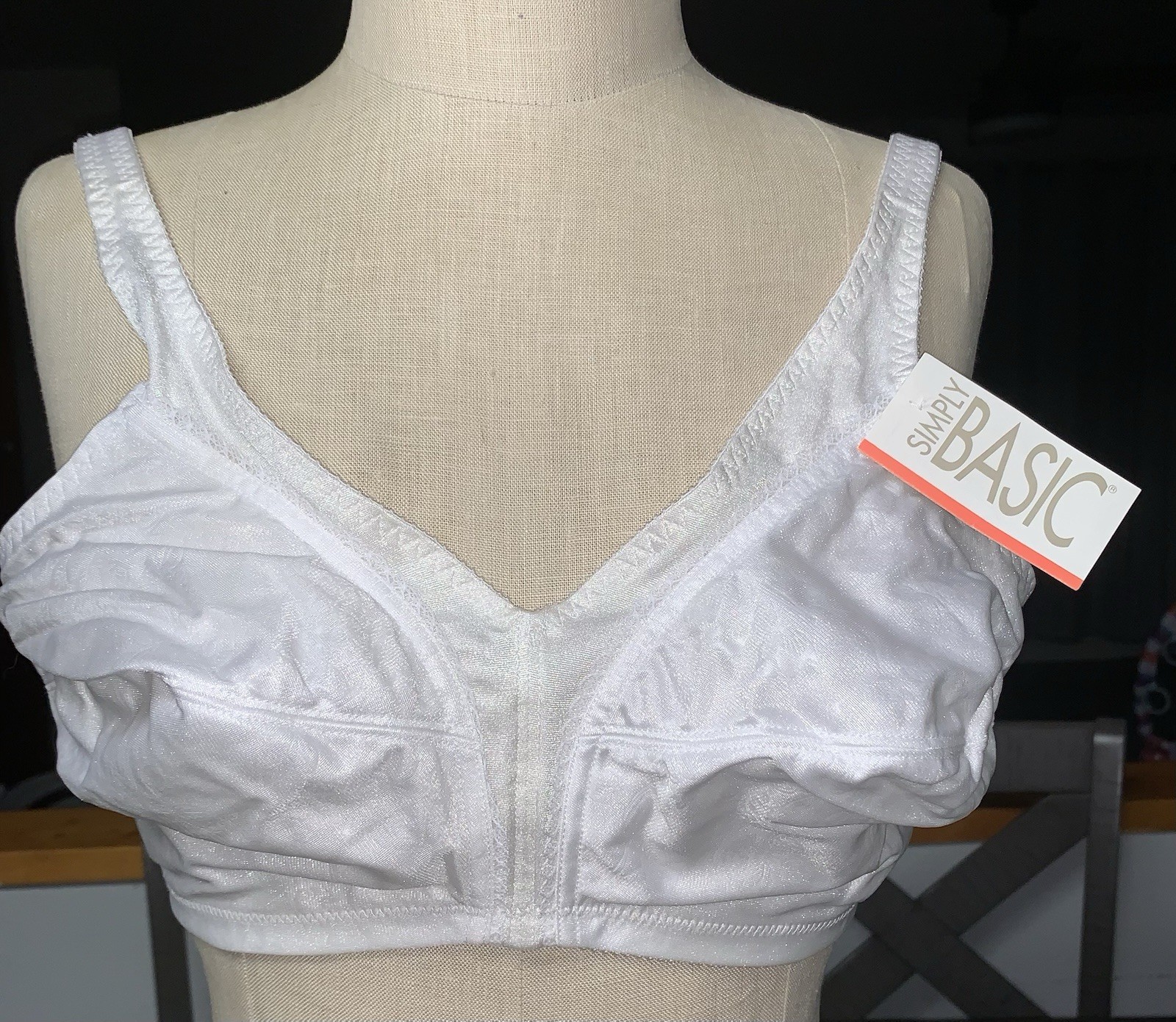 A4 NOS WALMART SIMPLY BASIC 40D CLASSIC WHITE MODEST PROMO BRA 5358 NYLON