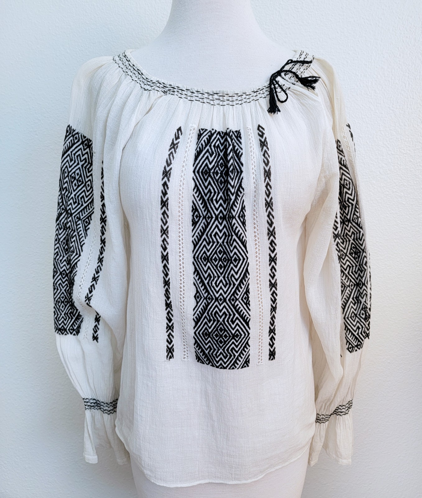 Vintage Authentic Hungarian Romanian Hand Embroidered Long Sleeve Peasant BLOUSE