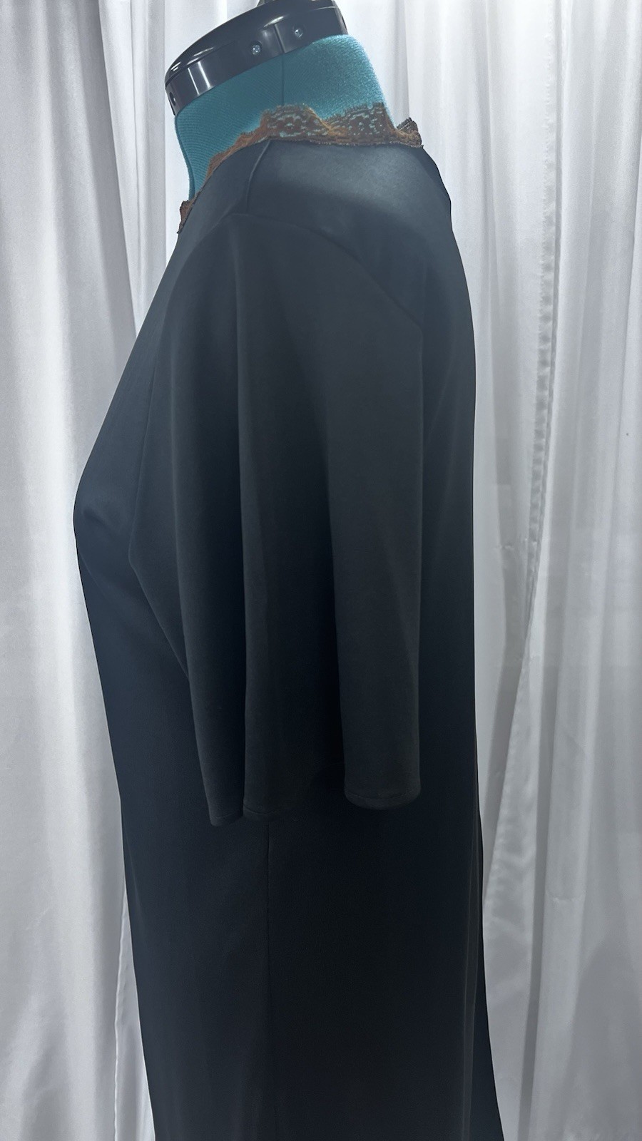 Vintage Anthony Richards Black Dress With Lace Neckline Size 14 1/2