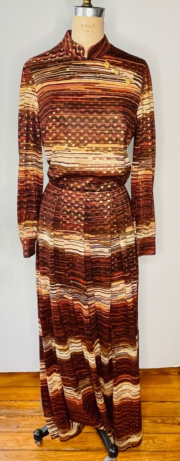 VTG NANCY GREER BROWN GOLD METALLIC STRIPE PRINT POP ART HOSTESS MAXI DRESS*M