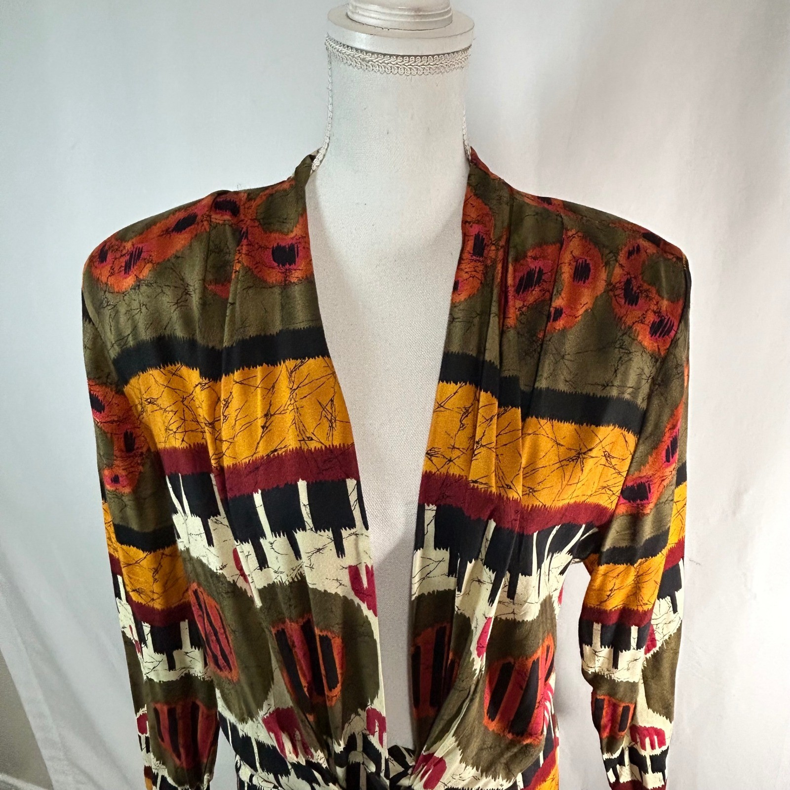 Vintage Essay by Sharon Anthony Abstract Tribal Print Tie Front Cardigan Jacket