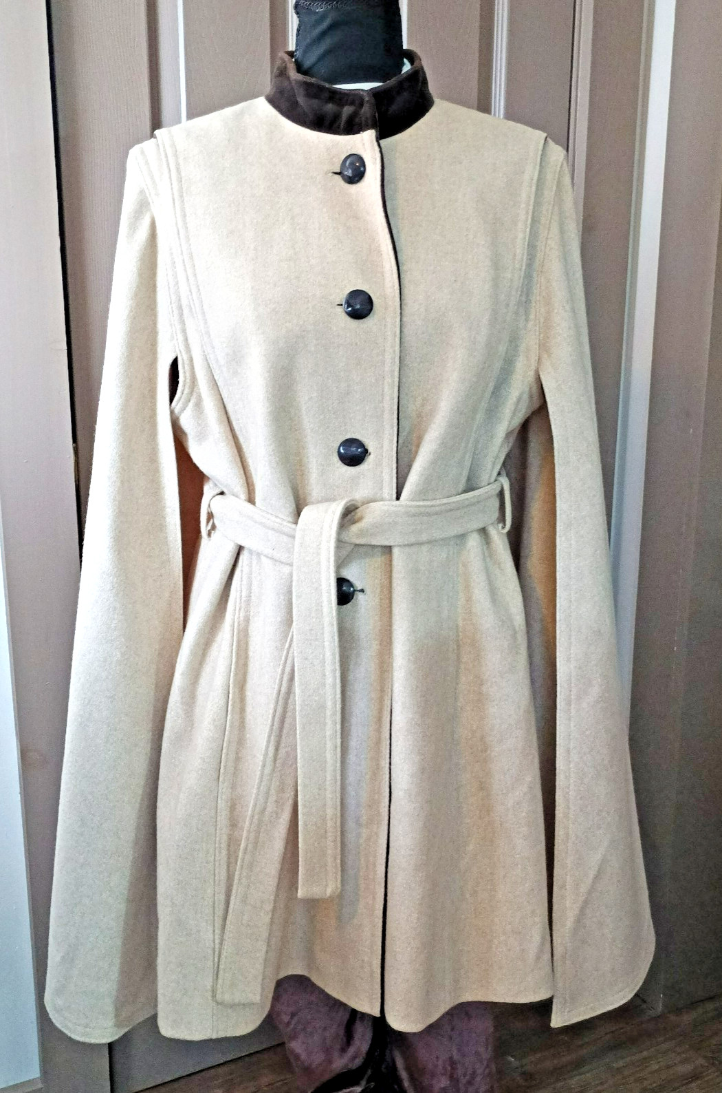 VTG Country Pacer Women Tan Sleeveless Cape Coat W/Belt & Velvet Brown Acccents