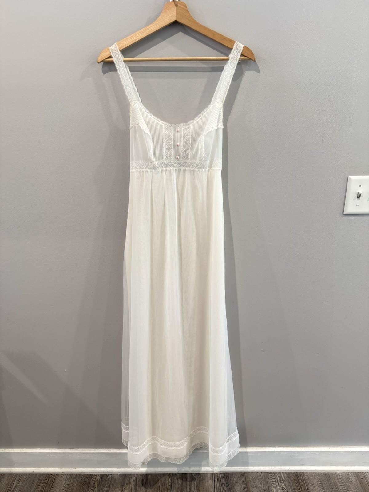 VTG Vanity Fair Peignoir Robe Nightgown Set Ivory Lace Pink Ribbon Bridal 34