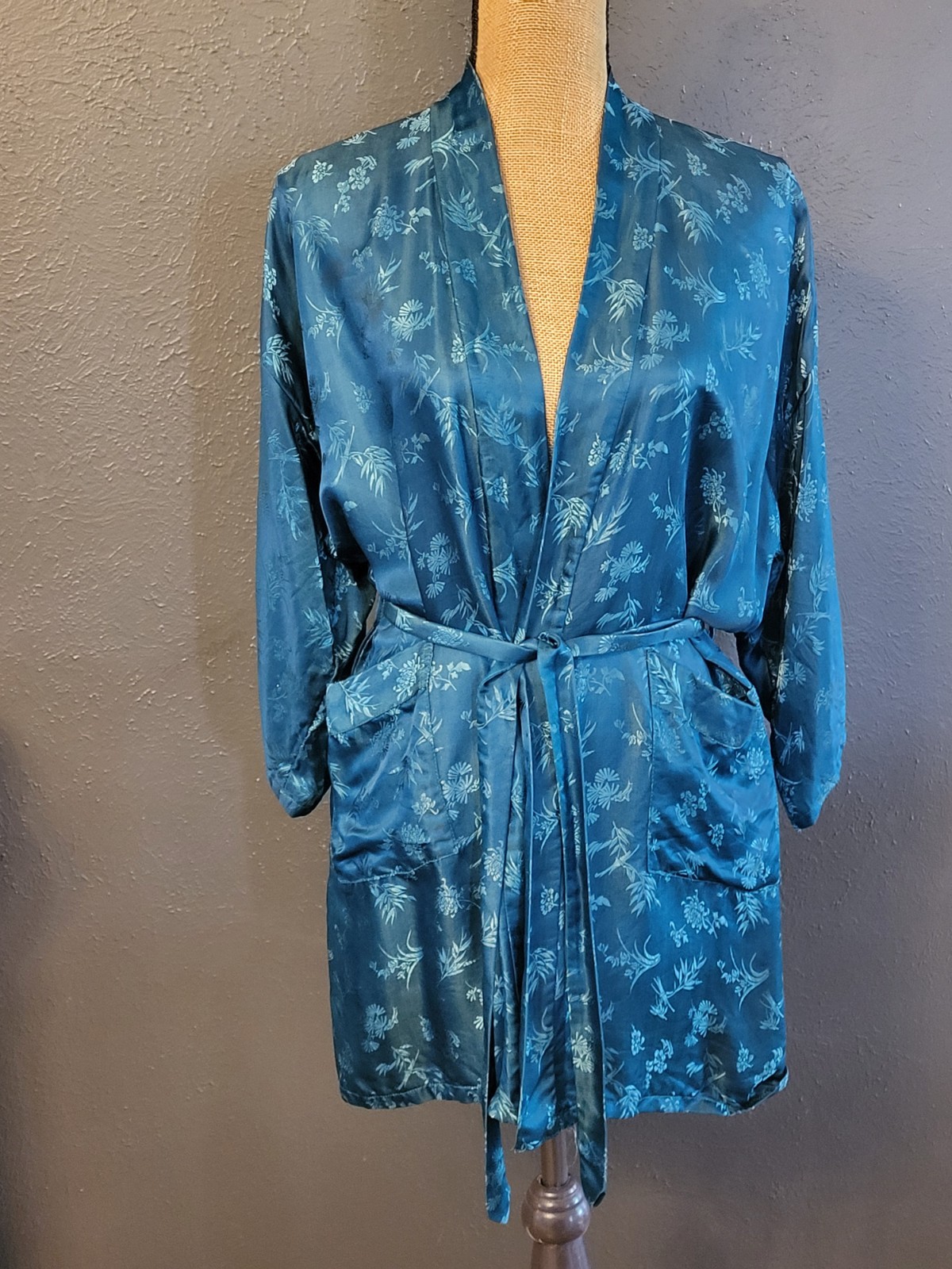 Esme Vintage 70s Green Silk Jacquard Short Kimono-style Robe Small