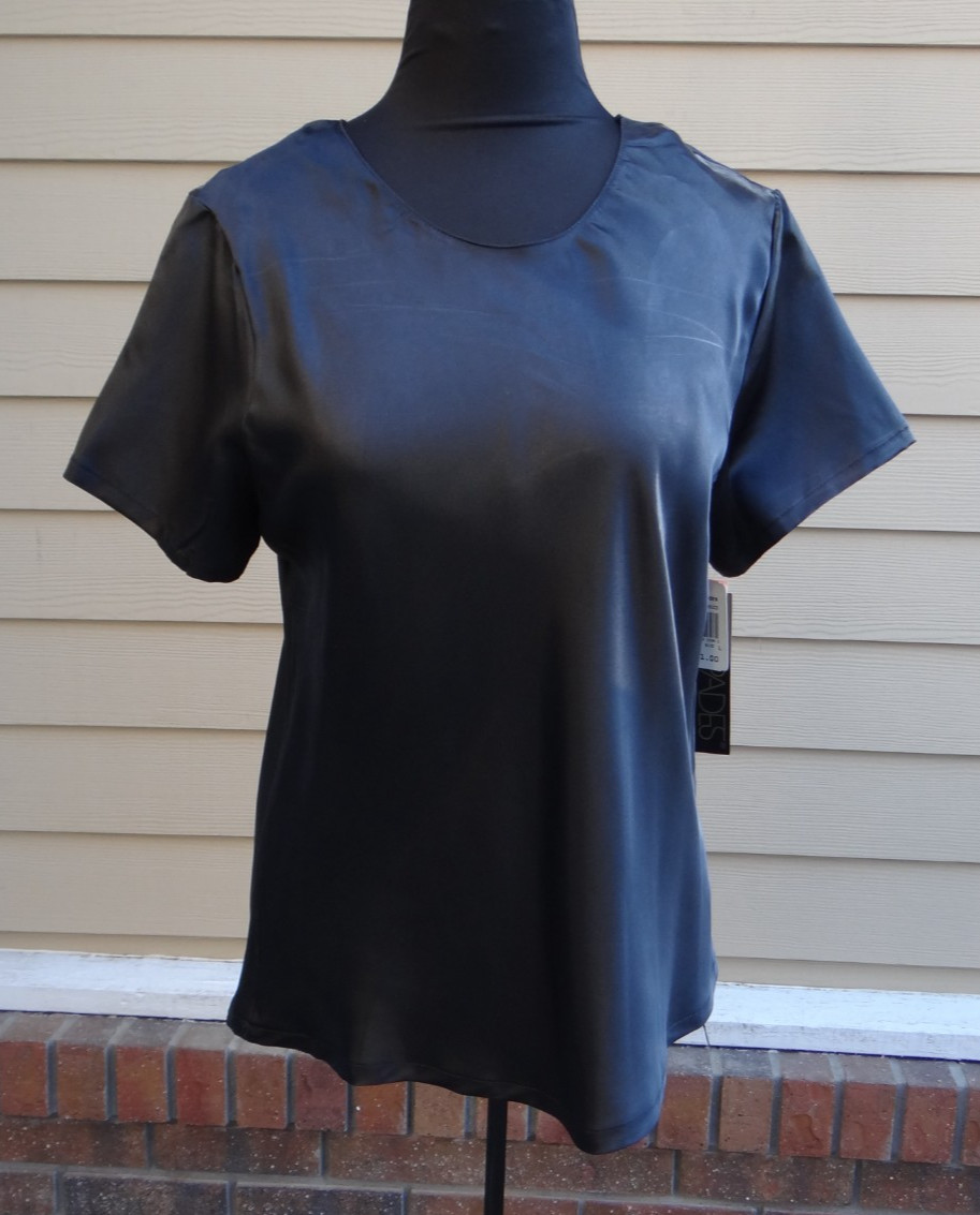 New ESCAPADES 1980’s Vintage Women’s Black Satin Short Sleeve Size Large Top