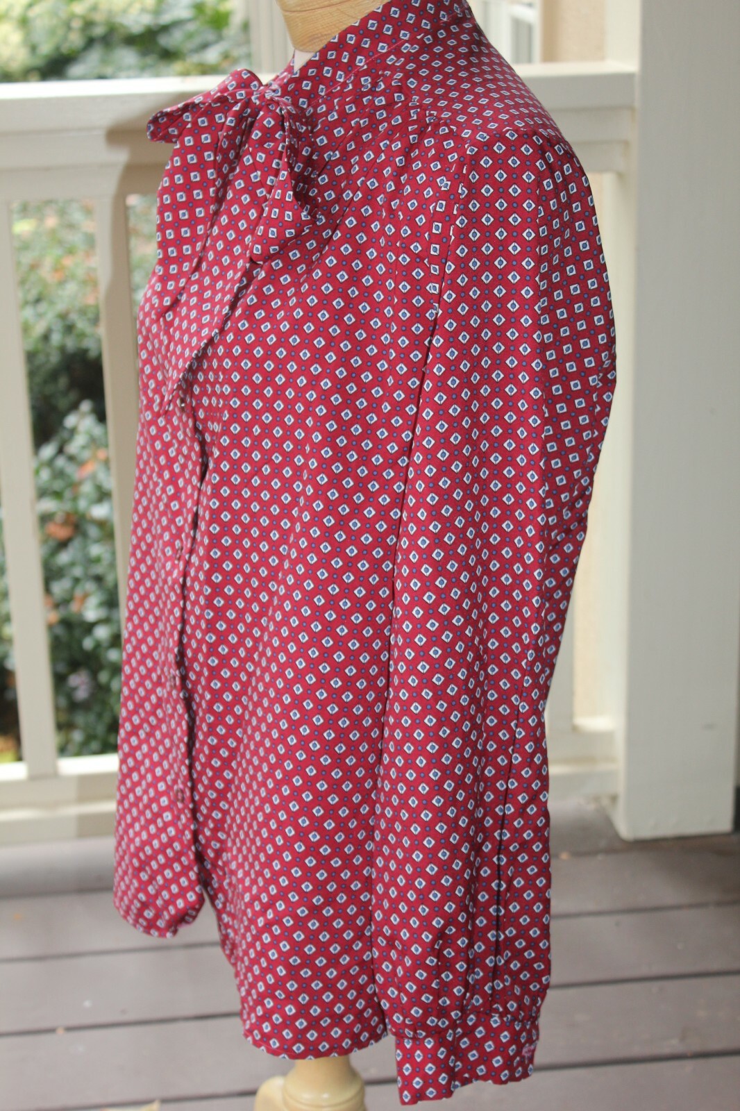 Vintage 70’s 80s Ecco Bay Maroon Geometric Tie Neck Button Down Blouse L XL 38