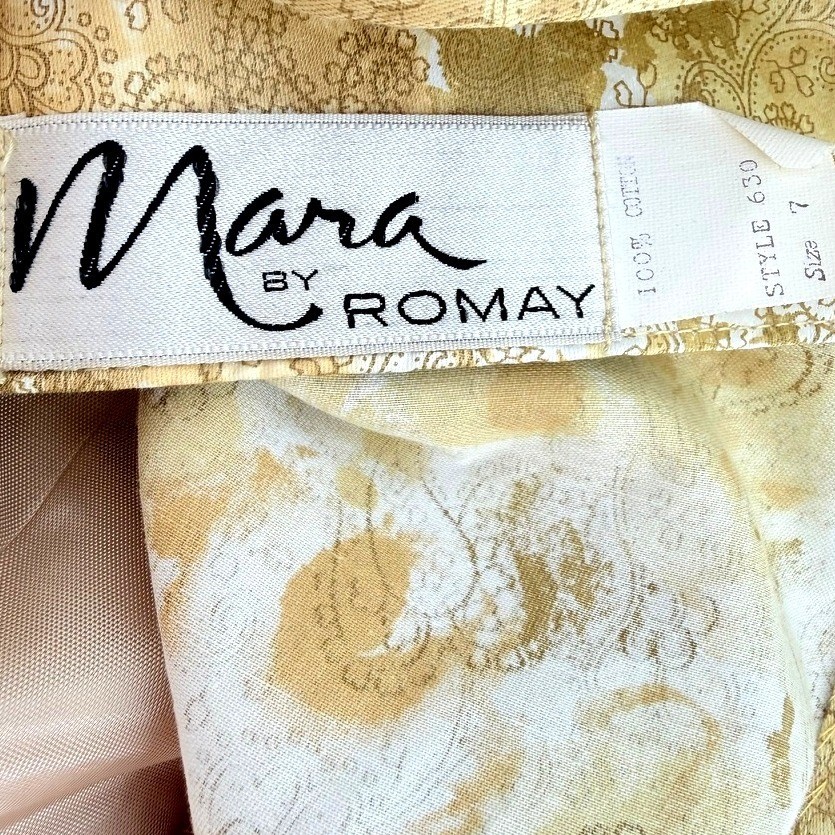 VTG Mara by Romay Gold Paisley Brocade Crop Jacket Portrait Collar Regency 50s