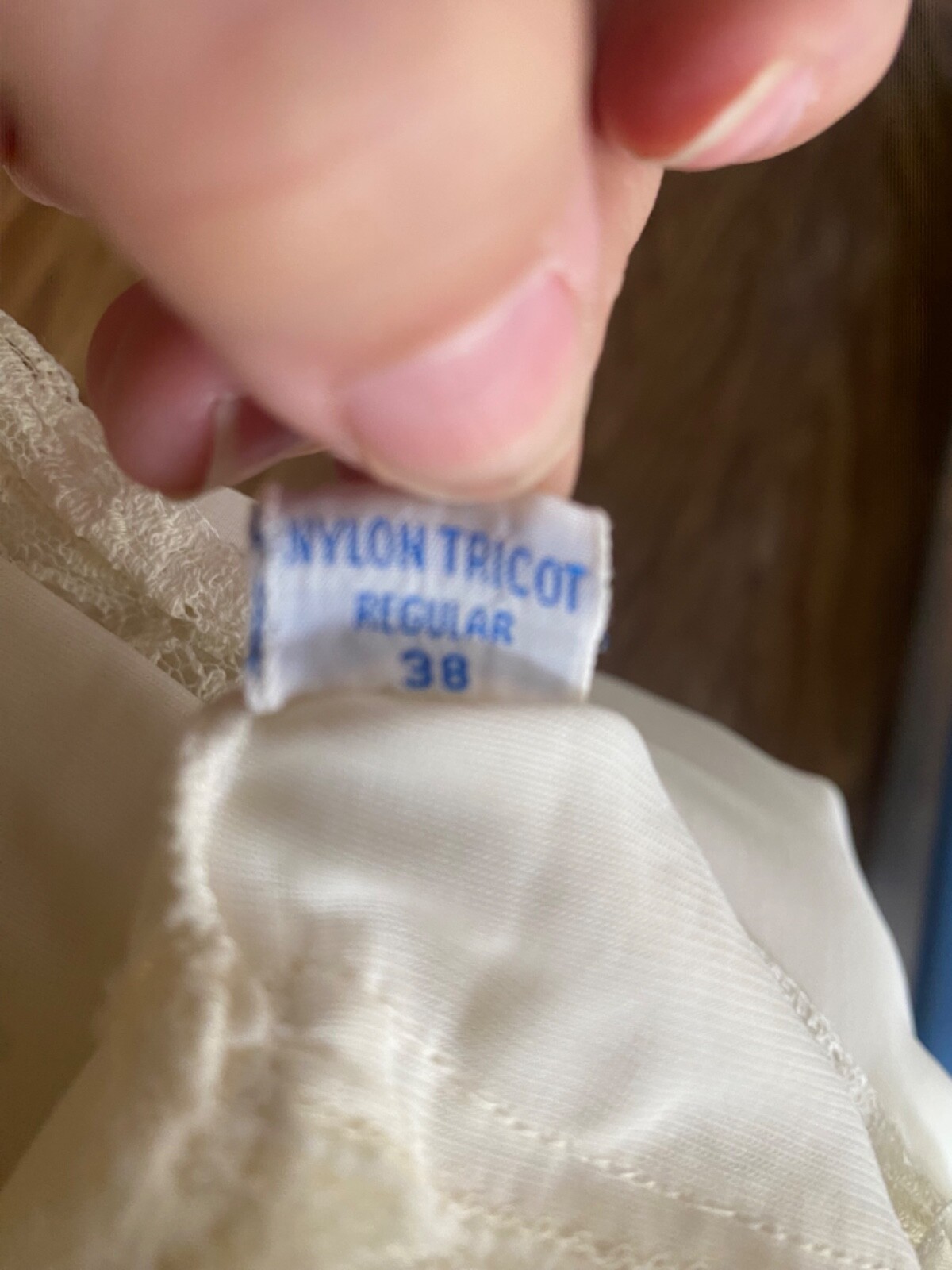 Vtg Charmode Cream Womens Slip
