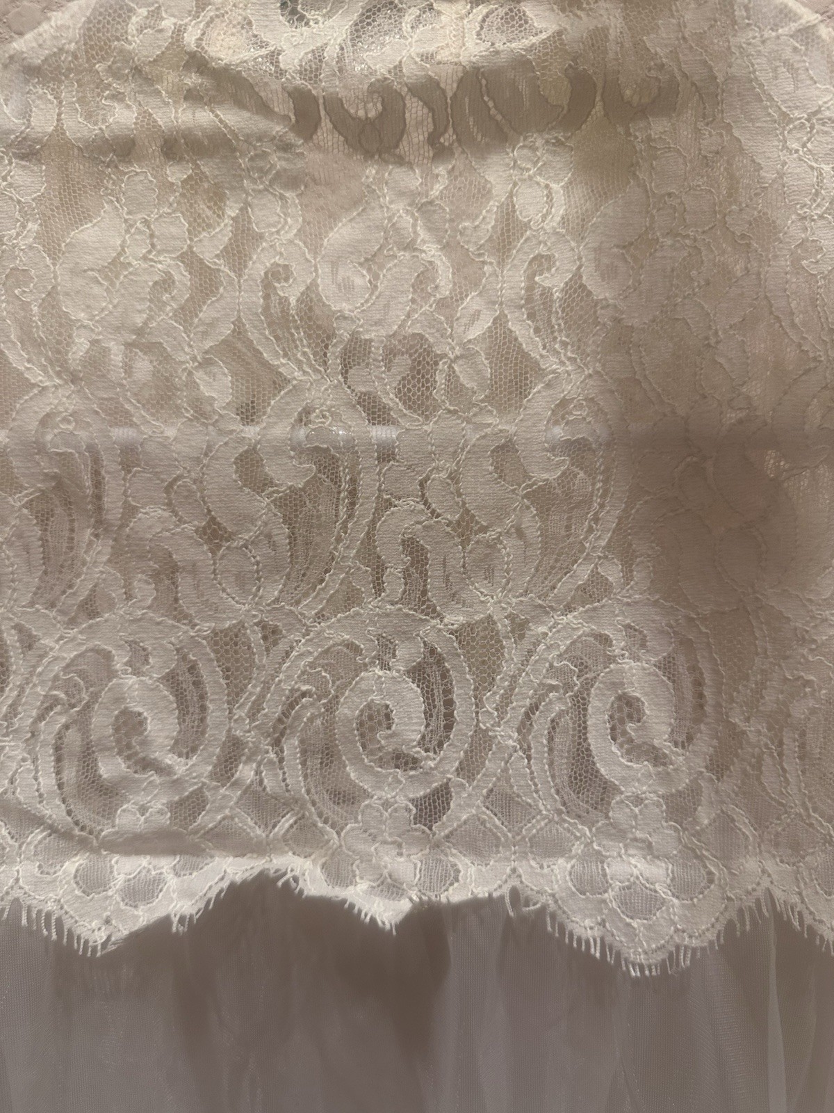 NWT Vanity Fair Ivory Lace Vintage Sheer Nightgown Robe Pearls Size Small