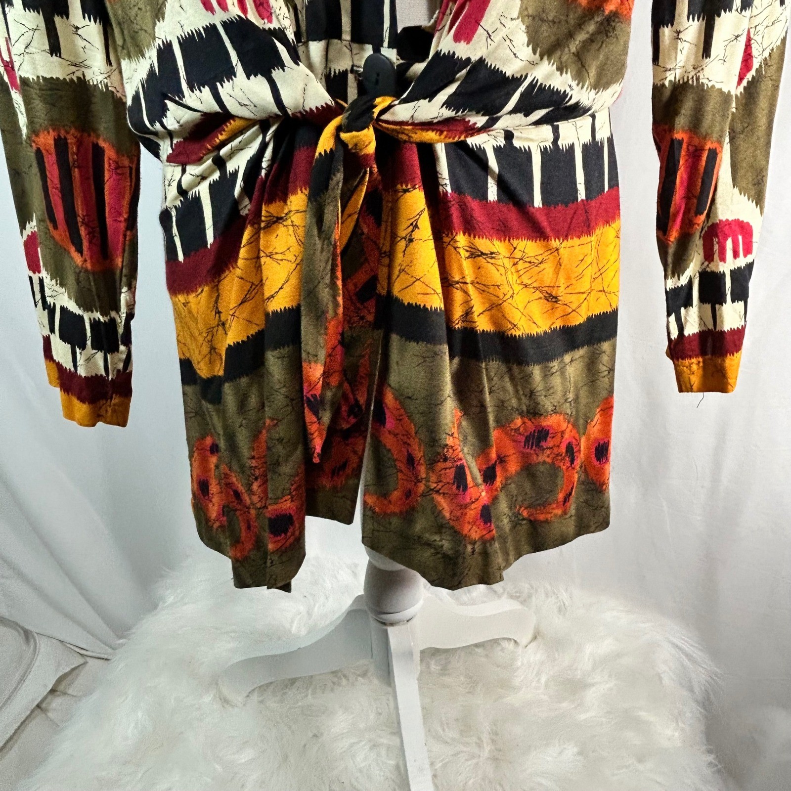 Vintage Essay by Sharon Anthony Abstract Tribal Print Tie Front Cardigan Jacket