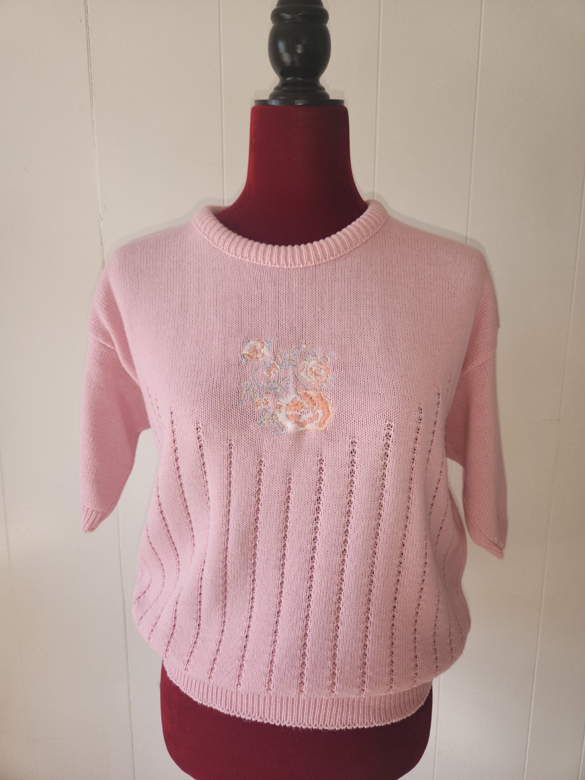Anna sweater pink floral embroidered Size Medium Vintage cottagecore coquette